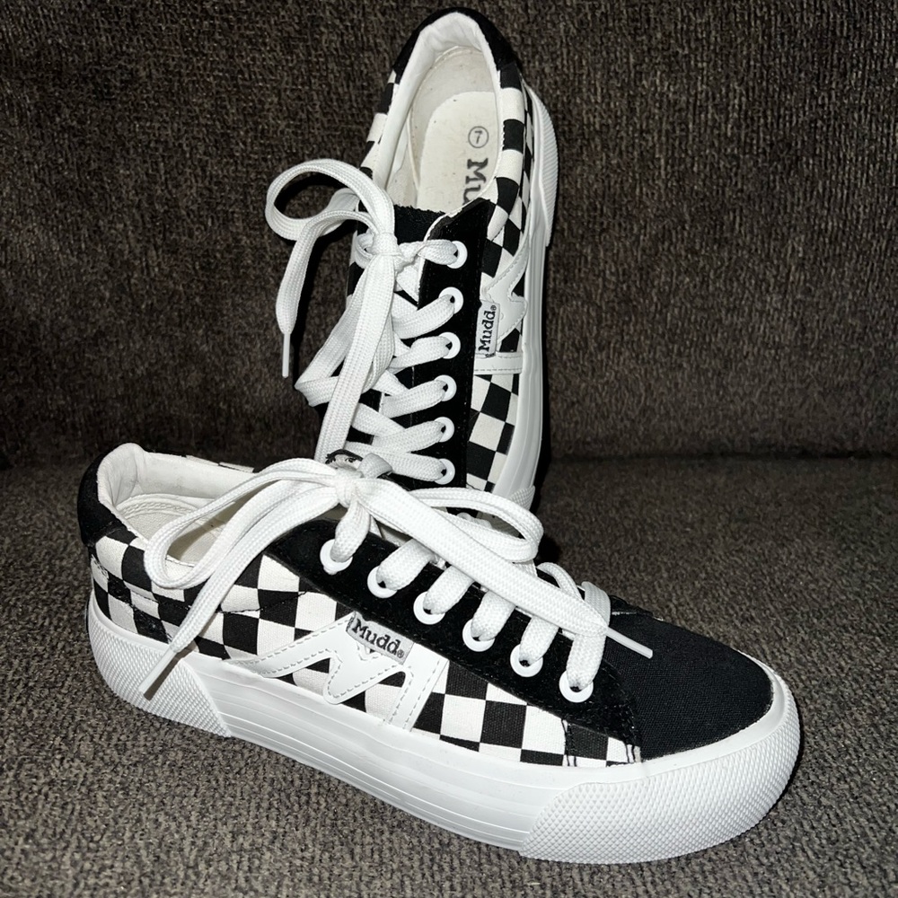Mudd Platform black & white checker sneaker